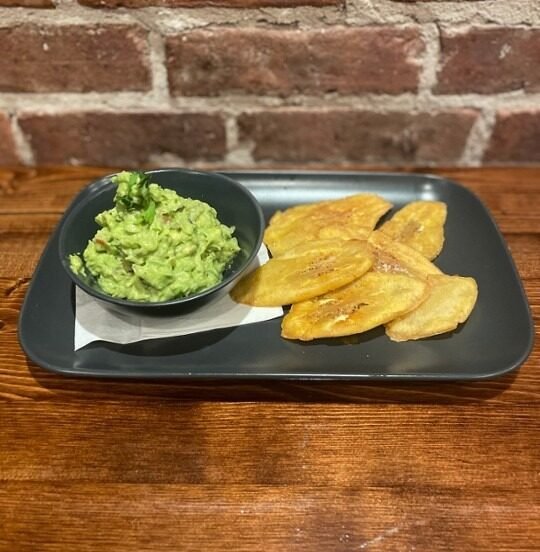 GUACAMOLE CON TOSTONES