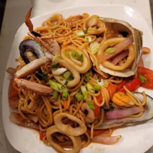 TALLARIN CON MARISCOS